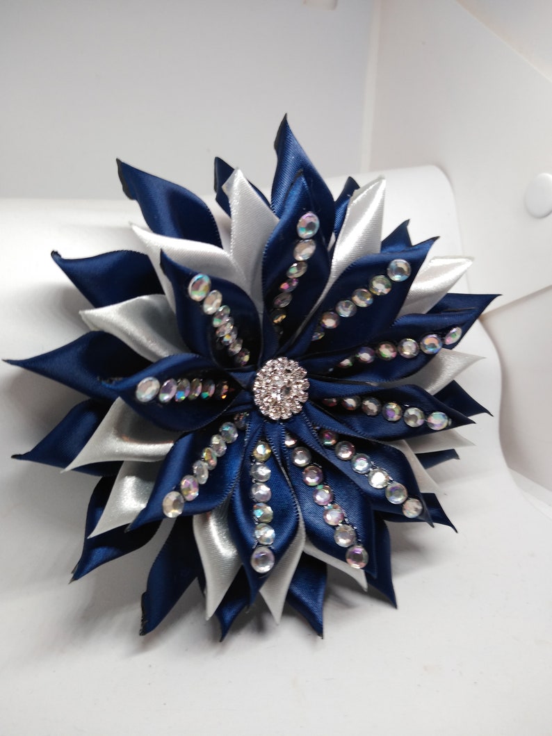 Corsage Navy Blue /& Silver Gray Rhinestone Satin Ribbon Brooch.