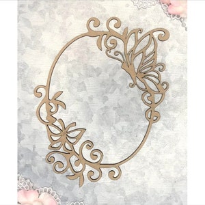 Scrapaholics Chipboard - Oval Butterfly Frame