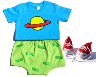 Chuckie Finster, Summer Outfits, Summer toddler clothes, planet universe shirts