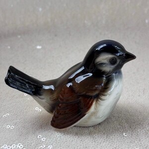 Goebel Sparrow Figurine Bird Perched West Germany CV73