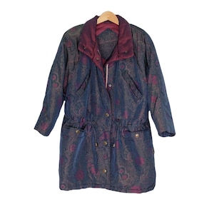 90s Paisley Floral Winter Coat - 90s Puffer Coat -Vintage Snow Jacket - Designer-Inspired Windbreaker - Holographic Windbreaker - Festival