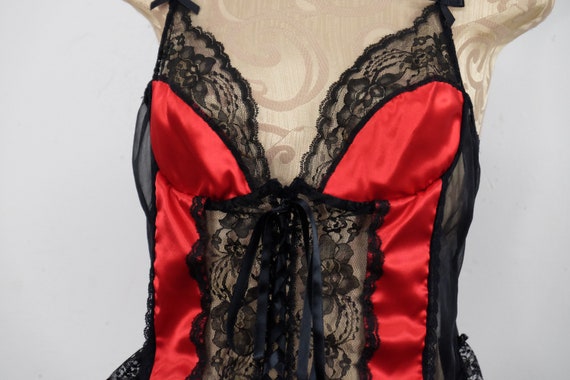 90s Red and Black Ruffle Lace Lingerie Camisole -… - image 4