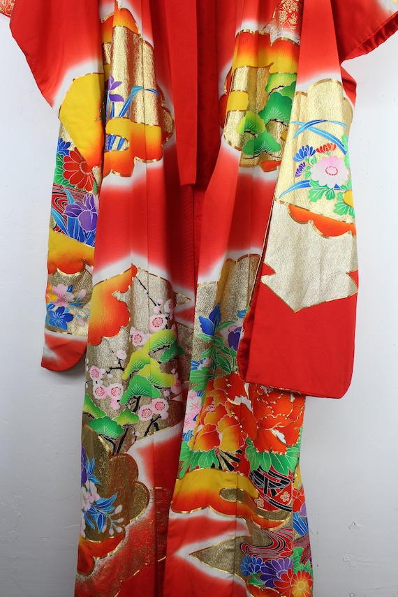 Vintage Japanese Wedding Kimono Robe - Weighted Kimono - Uchikake - Hikizuri - Weighted Kimono - Long Heavy Geisha Kimono - Padded Hem View 6