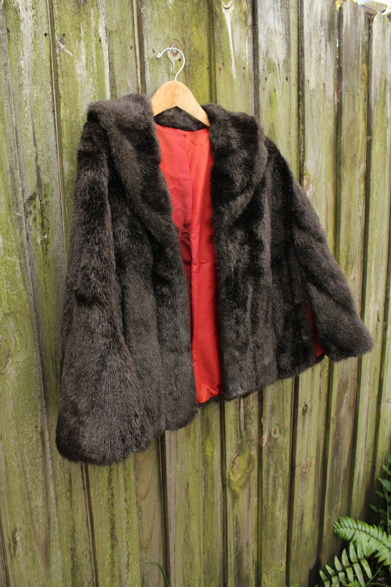 60s Faux Fur Capelet VINTAGE Faux Fur Faux Fur Cape Festival Faux Fur Faux Fur Shrug 1960s Faux Fur Brown Faux Fur Jacket image 7