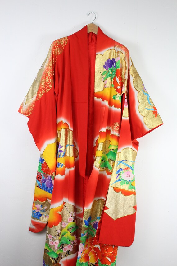 Vintage Japanese Wedding Kimono Robe - Weighted Kimono - Uchikake - Hikizuri - Weighted Kimono - Long Heavy Geisha Kimono - Padded Hem View 5