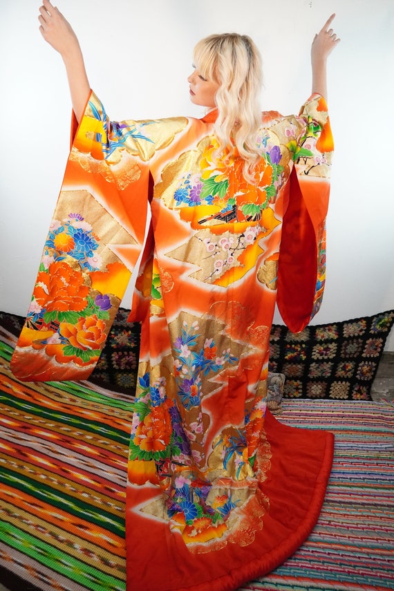 Vintage Japanese Wedding Kimono Robe - Weighted Ki