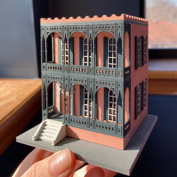 1:144 Scale New Orleans Dollhouse Kit