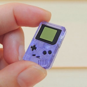 1:6 Miniature Purple Gameboy