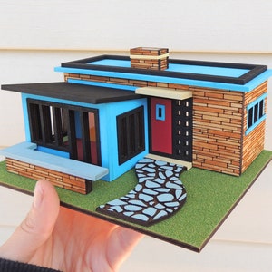 1:48 Scale MCM Dollhouse KIT