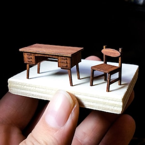 1:48 Miniature Desk & Chair KIT