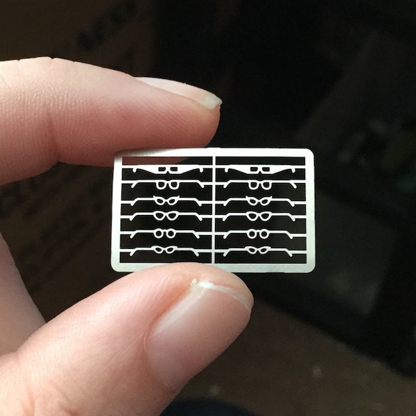 1:48 Miniature Glasses Kit