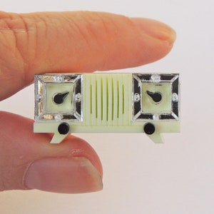 1:12 Miniature Radio Clock