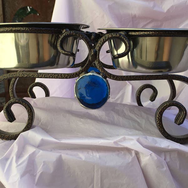 Royal Doggy elevated steel dog food bowl holder for the Little Prince or Princess sized puppies.