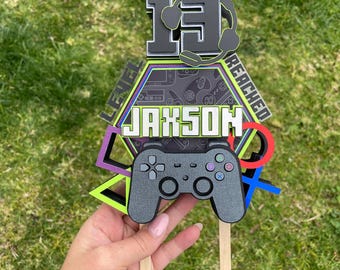Gamer Cake Topper: Light-Up Video Game Birthday Party