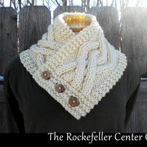 The Rockefeller Center Cowl knitting pattern