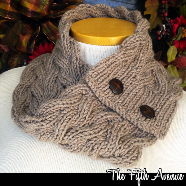 The Fifth Avenue Cowl knitting pattern