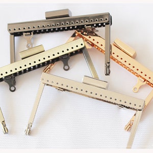 Retro Purse Frame Opening Channel Sewing Style 10.5cm Pick Size
