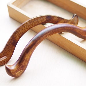 A Pair of Wood Handle Handcraft Material for Handbag Making 23cm x 7cm