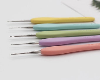 Size 0.6mm to 1.75mm Crochet Hook Thin Style Needlework Hook Pick Size