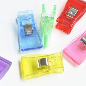6 Pieces Mini Sewing Clips Quilting Clips Knitting and Crocheting Clips Purse Frame Making Tool