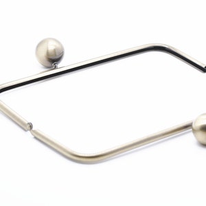 24.5cm x 8.5cm ( 9&quot; x 3&quot;) Bronze Purse Frame Handle Purse Frame With Large Kiss Lock