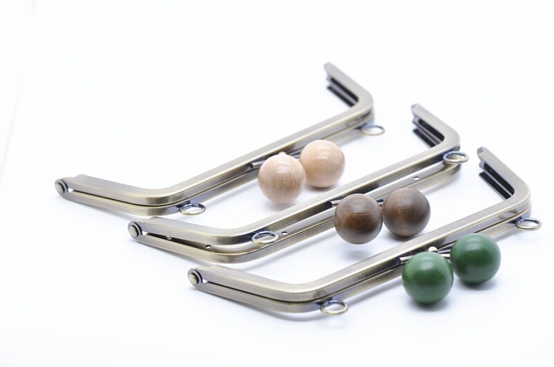 Ladder Bronze Purse Frame With 2.5cm Wood Kisslock With Screws