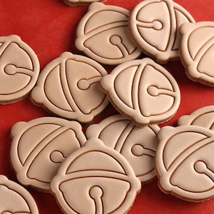 5pcs Leather Bell Pattern 41x42mm / Thickness 3.5mm