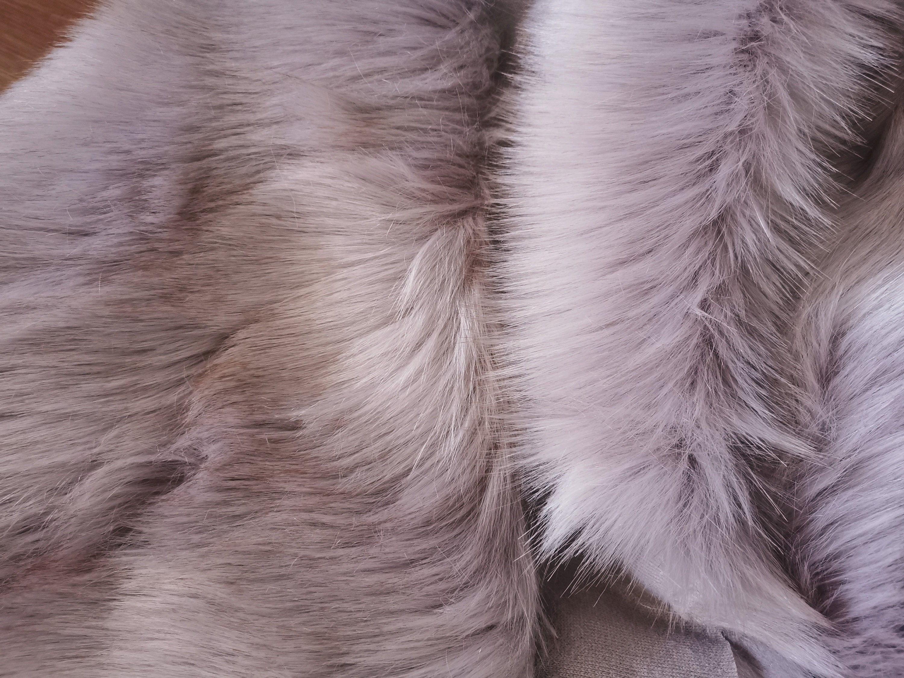 Silver Gray Luxury Long Pile Shaggy Faux Fur Fabric – Fashion