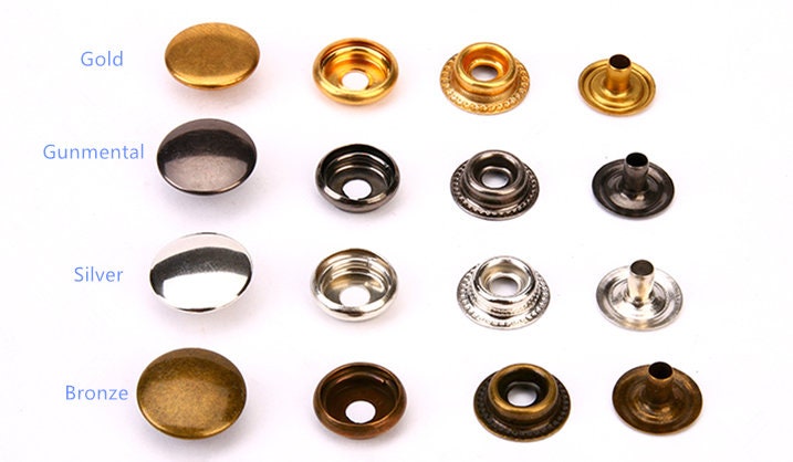 Benlay Set di 50 bottoni automatici in pelle, 10 mm, con 4 attrezzi per l'installazione, bottoni a pressione in pelle per cucire vestiti, borse e lavori fai da te (argento