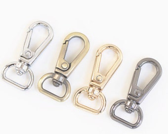 supreme キーリング スナップフック 美品】supreme キーリング スナップフック シルバー supreme