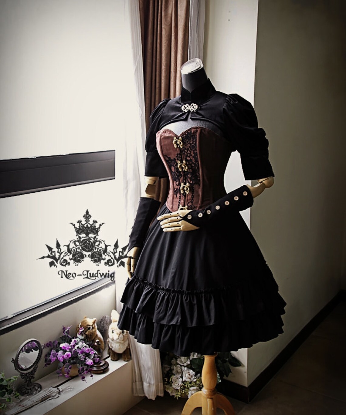 Sulu Steampunk Overbust Corset With Buckle Details main image 0