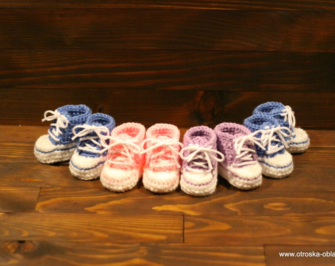 crochet all star baby booties