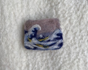 Waves off Kanagawa Mini Wool Brooch