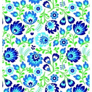 Peut inclure: Un fond blanc avec un motif répétitif de fleurs bleues, vertes et blanches. Les fleurs sont stylisées et ont un aspect d'art populaire. Le texte "set 26" apparaît dans le coin supérieur droit et "screen 3 of 4" apparaît dans le coin inférieur gauche.