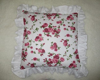 Housse de coussin coeur en volants en housse de coussin en coton avec housse de coussin roses avec roses shabbu chic boho cadeau vintage pour elle