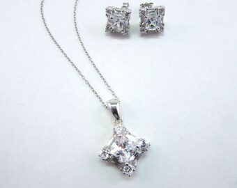 Orecchini Quadrati In Argento Sterling Con Zirconia - Eleganti E Minimal Per Ogni Occasione - Gioiello Donna