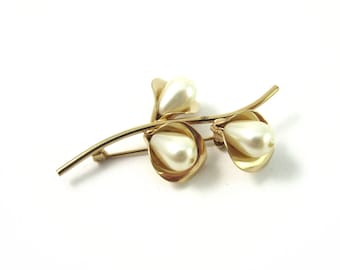 Vintage Stamped 'BEAU' Sterling Silver and Faux Pearl 'CALLA LILY' Pin - Gold-plated