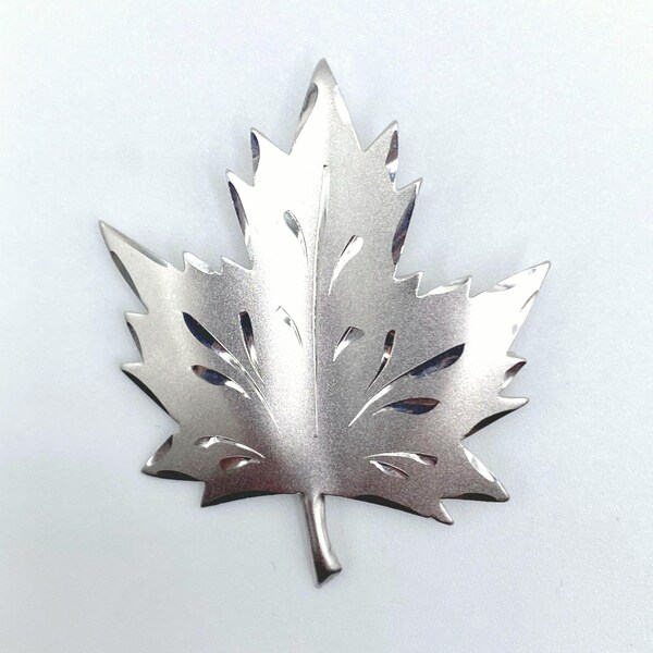 Vintage Diamond-cut Sterling Silver Maple Leaf Brooch - Stamped STERLING