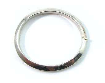 Vintage Sterling Silver Stamped .925 Italian Shiny Knife-edge Bangle Bracelet