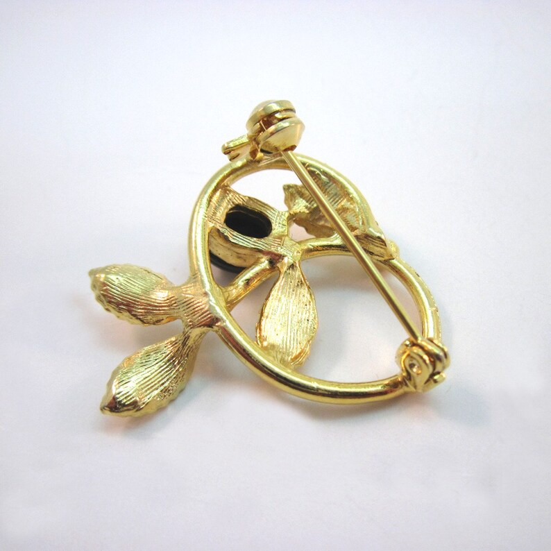 Onyx Vintage Goldtone Leaf Brooch with a Genuine Carved Scarab