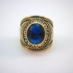 Vintage Palmbeach United States NAVY 18kt GEP Ring with Simulated Sapphire Crystal