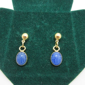Vintage Egyptian Revival Belle Designs Gold-plated Earrings with Blue Agate &#39;Scarab Beetle&#39; Etching