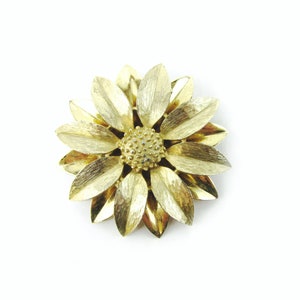 Vintage Signed SARAH COVENTRY Sunflower Brooch - 1960-70s