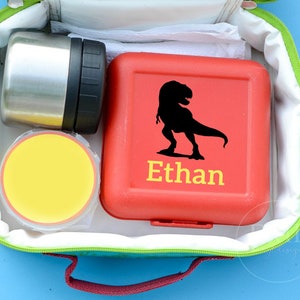 Dinosaur vinyl decal, Dinosaur Decal, Vinyl cup decals, tumbler sticker, custom name decal, Lunchbox Decal, Kids Decal, T-Rex Decal