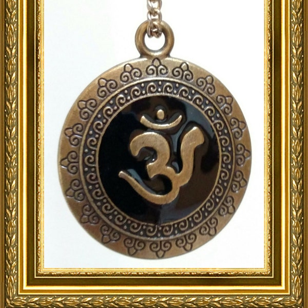 Om Ceiling Fan Pull Chain / Home Decor - Gold Link Chain - Om (Black and Gold)