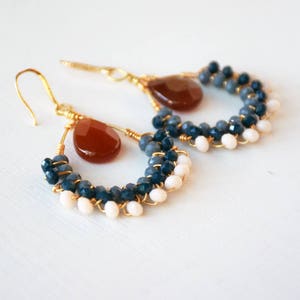 Handmade earrings, glassbeads and blu crystals image 3