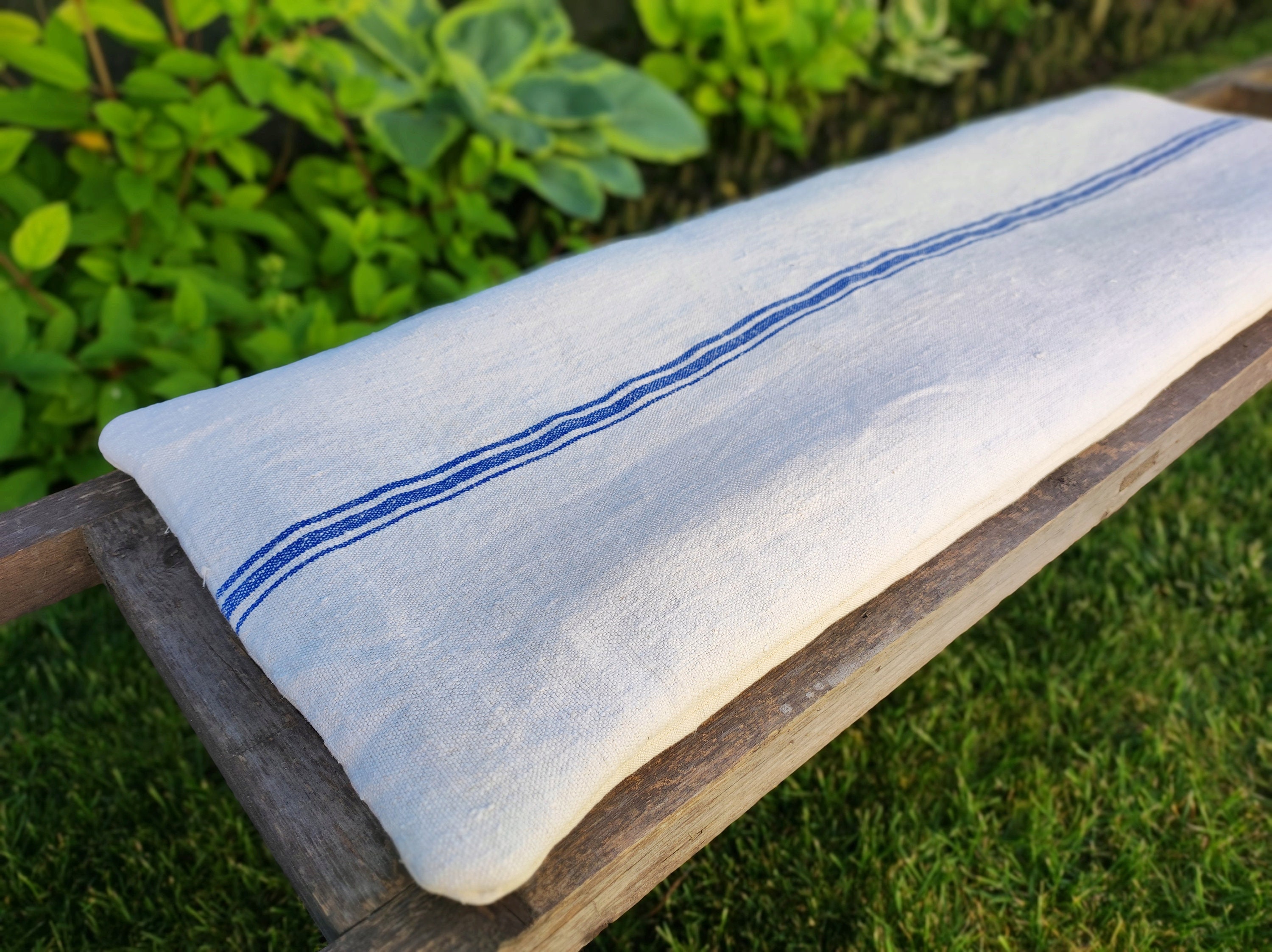 Thin bench cushion hotsell
