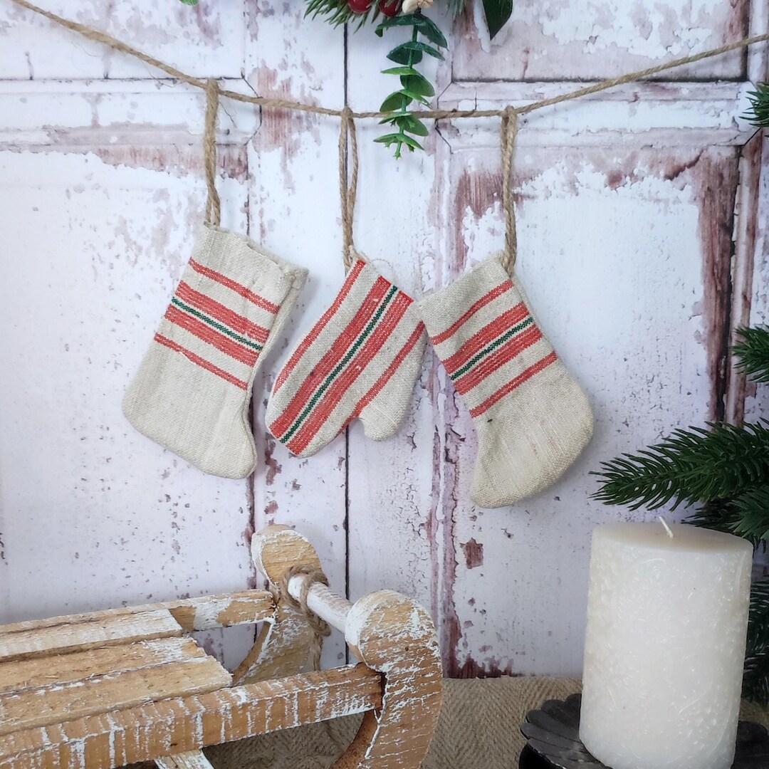 Mini Red Green Grain Sack Stockings and Mitten Garland, Primitive Linen ...