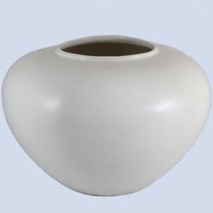 Vintage California Bauer Art Pottery Pot ‘Olla’ Matte White 10” Tracy Irwin c. 1950