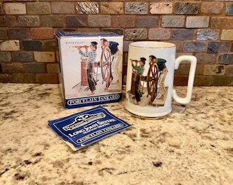 Taza de porcelana de la colección Marineros de Norman Rockwell ~ Jarra con caja y folleto ~ "River Pilot" ~ 1985